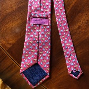 Vineyard vines party animal tie